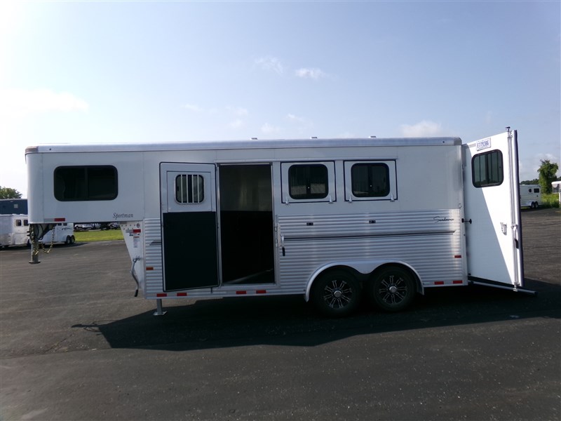 Trailer Photo 2