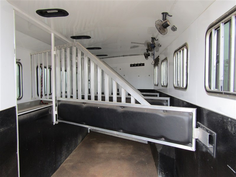 Trailer Photo 14