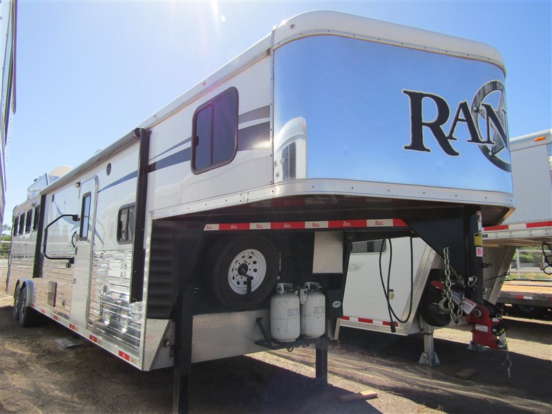 Trailer Photo 2