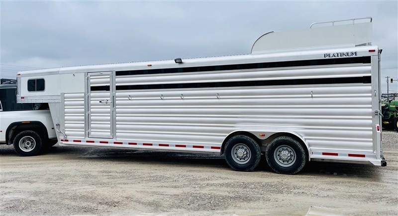 Trailer Photo 2