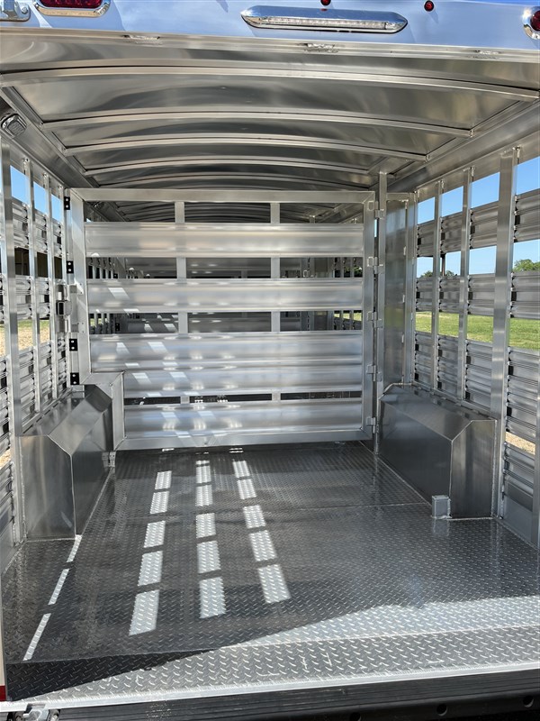 Trailer Photo 11