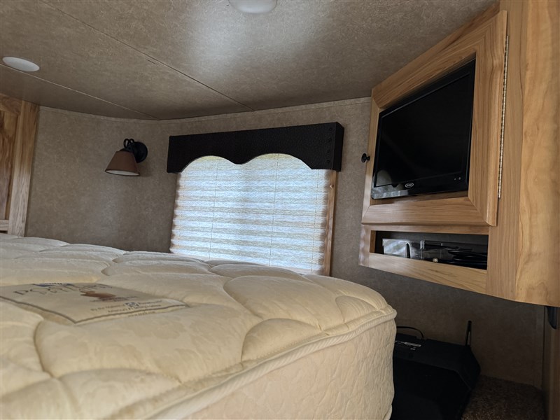 Trailer Photo 19