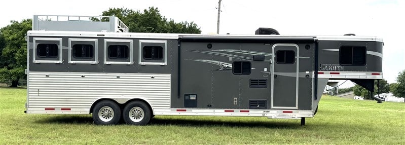 Trailer Photo 2