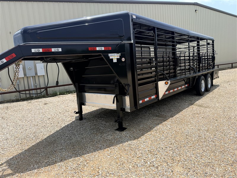 2026 GR GR 6’8” x 24’ Gooseneck Stock Trailer 