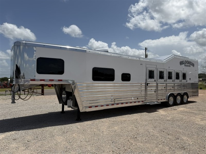 Trailer Photo 3