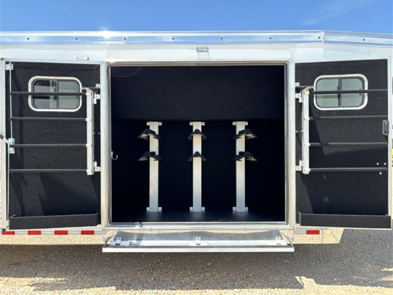Trailer Photo 5