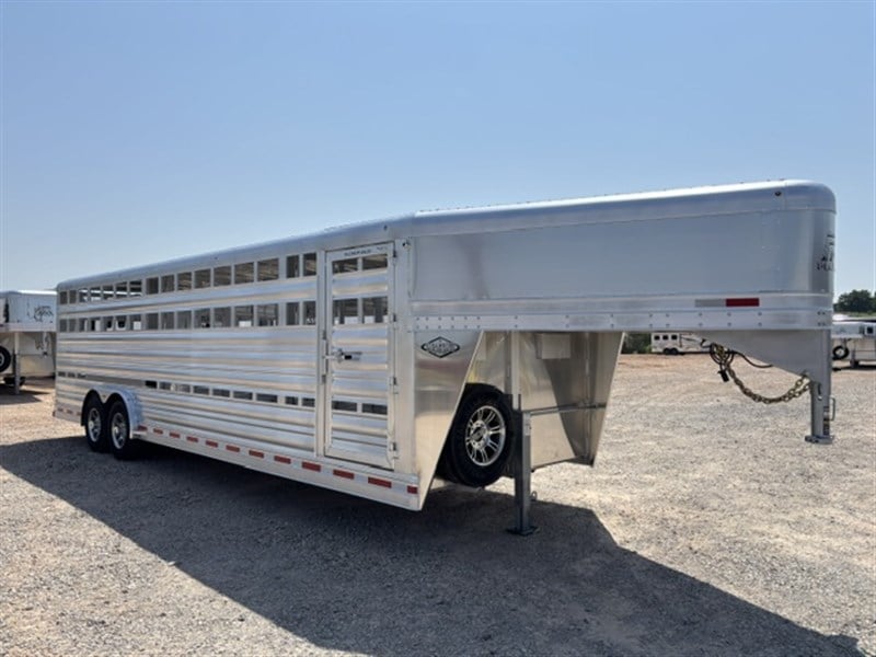 2027 Platinum Platinum 28' V-Nose