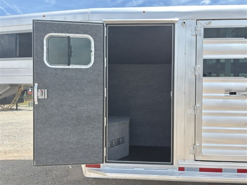 Trailer Photo 6