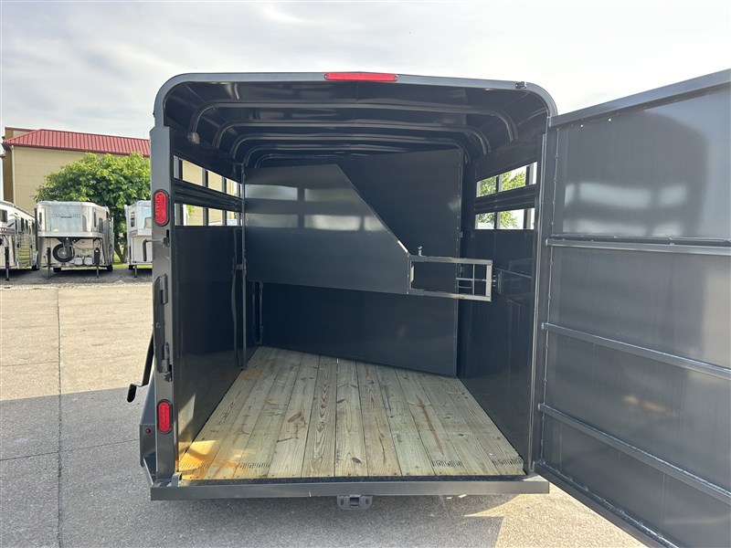 Trailer Photo 6