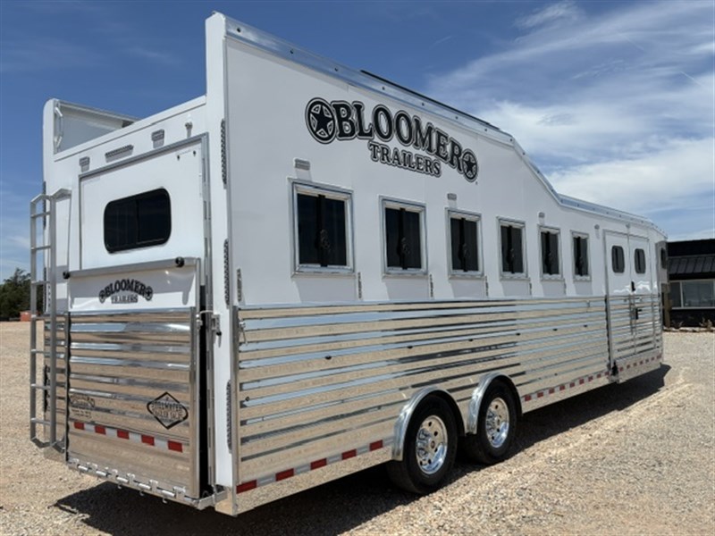Trailer Photo 3