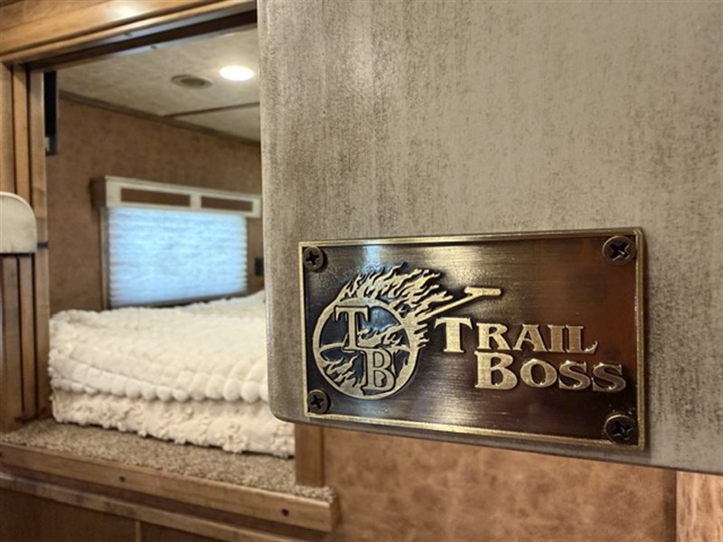 Trailer Photo 14