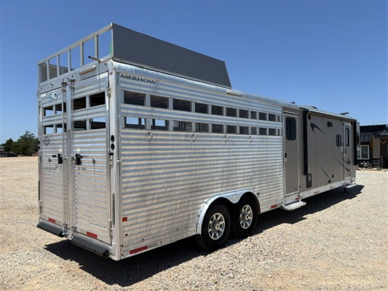 Trailer Photo 2