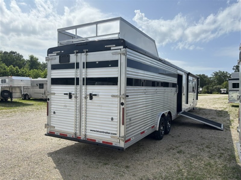 Trailer Photo 4