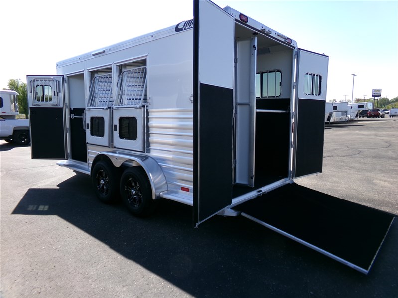 Trailer Photo 2