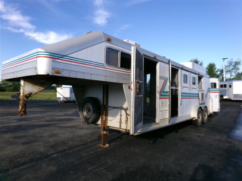 Trailer Photo 1