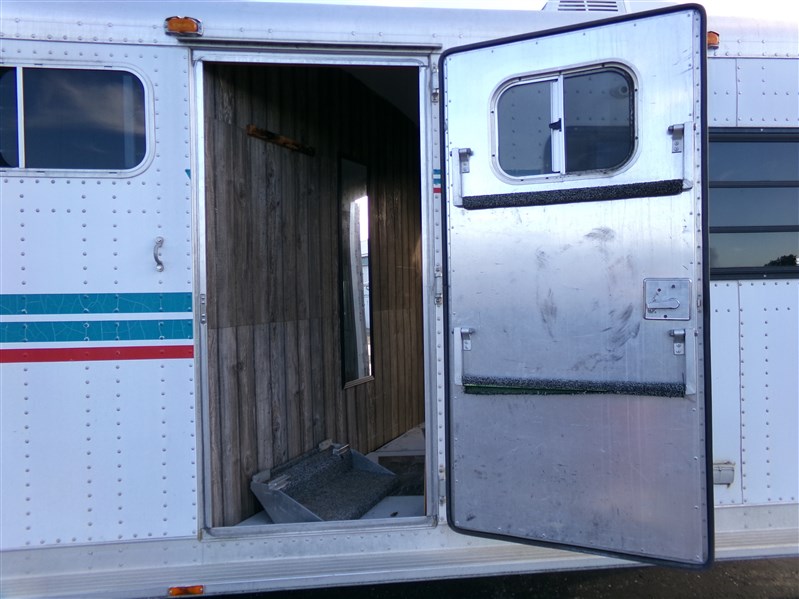 Trailer Photo 13