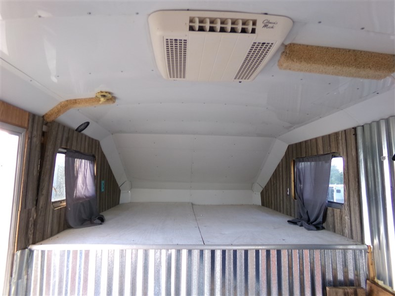 Trailer Photo 4