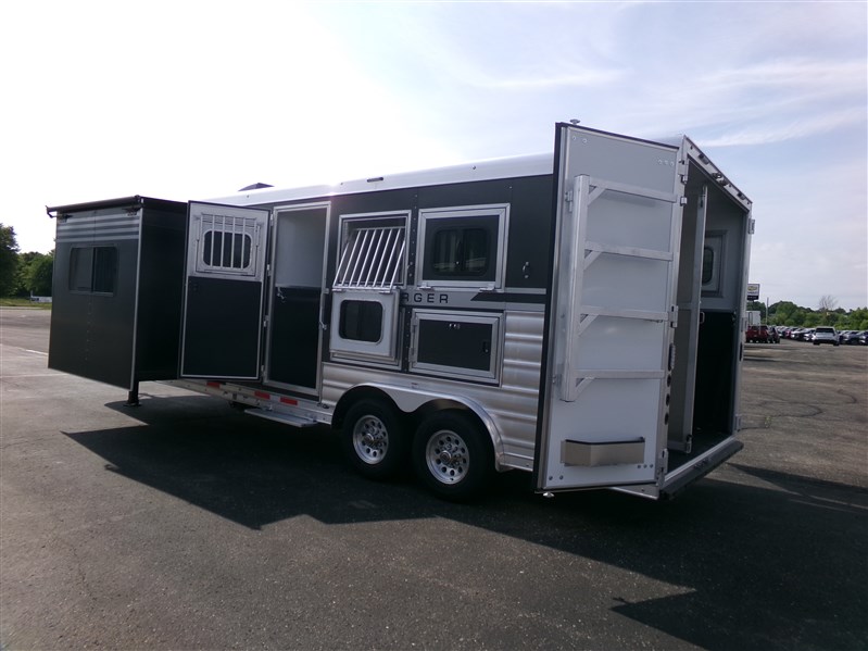 Trailer Photo 2