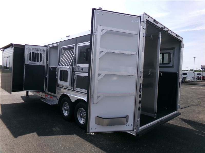 Trailer Photo 3