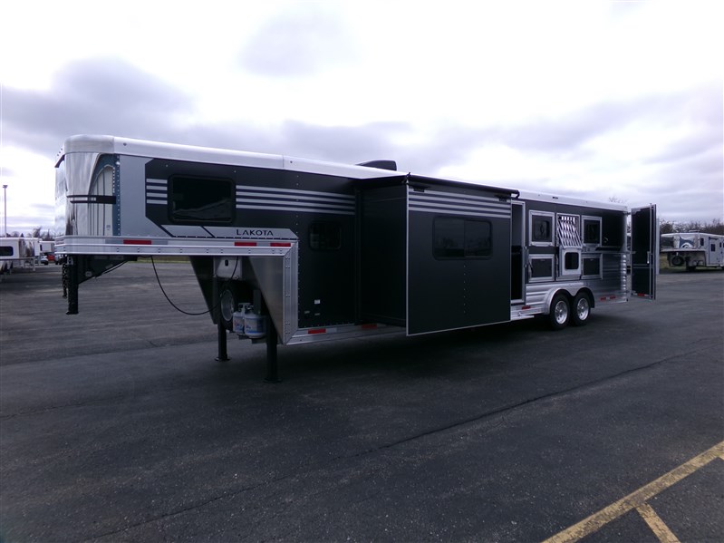 Trailer Photo 1