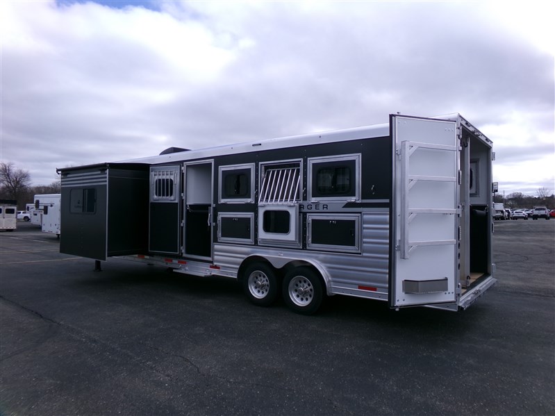 Trailer Photo 2