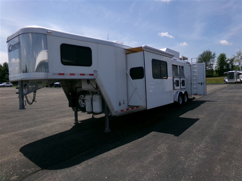 Trailer Photo 2