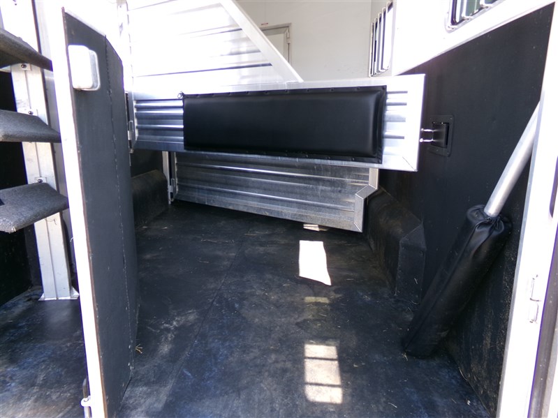 Trailer Photo 7