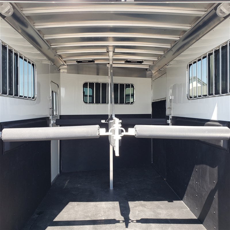 Trailer Photo 15