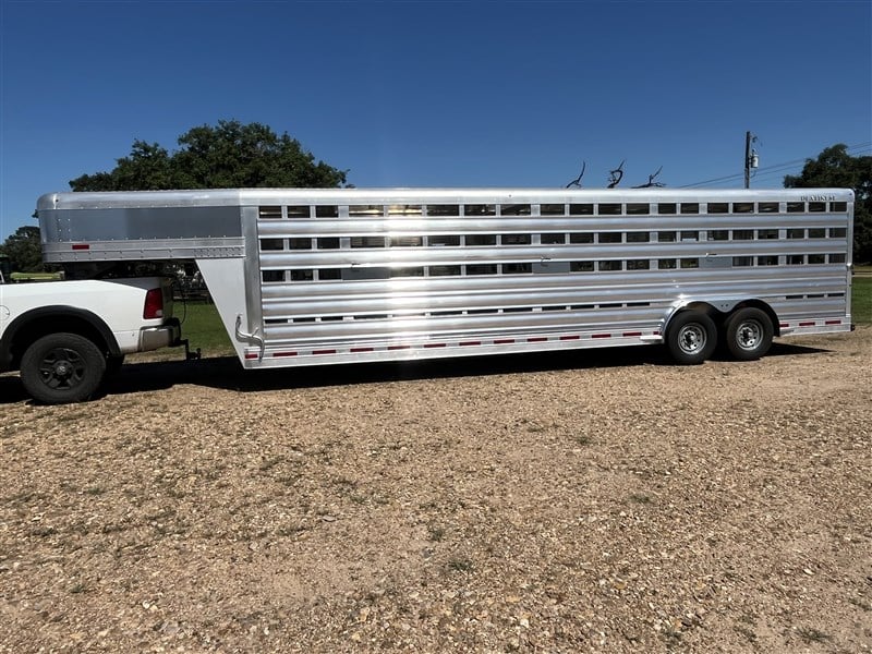 Trailer Photo 2