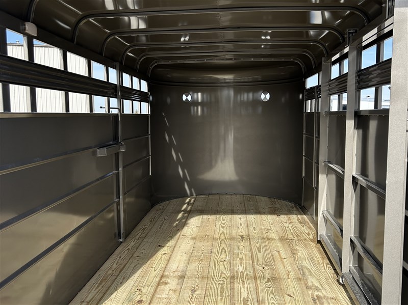 Trailer Photo 6