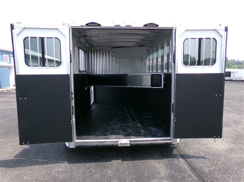 Trailer Photo 3