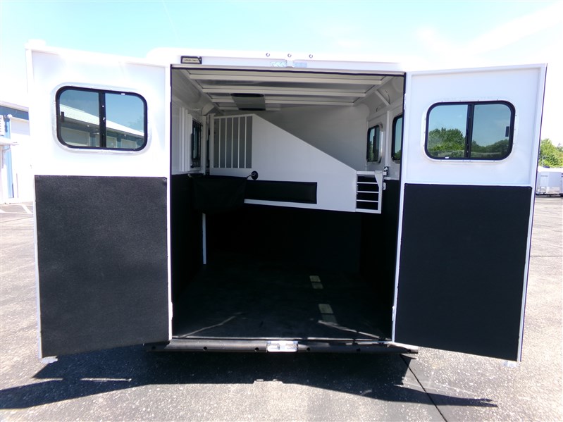 Trailer Photo 3