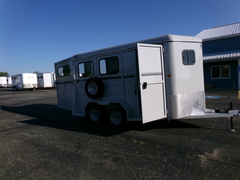 Trailer Photo 2