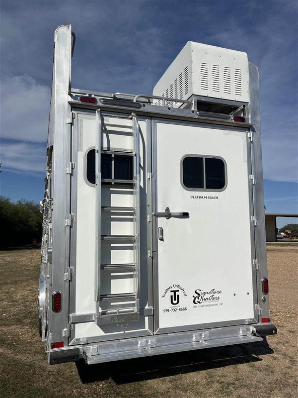 Trailer Photo 3