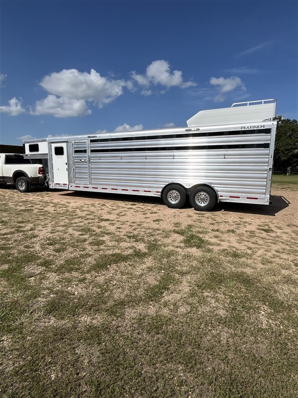 Trailer Photo 16