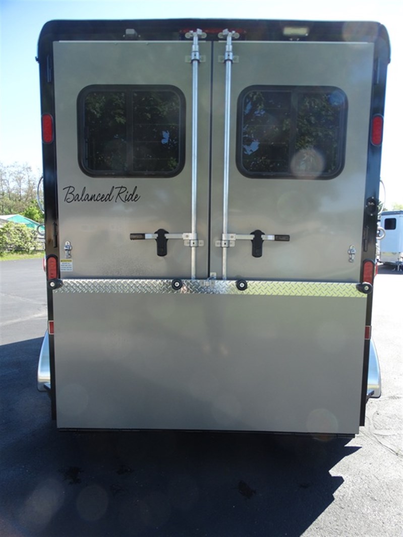 Trailer Photo 10