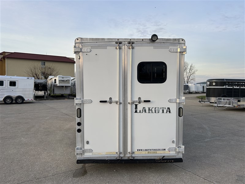 Trailer Photo 3