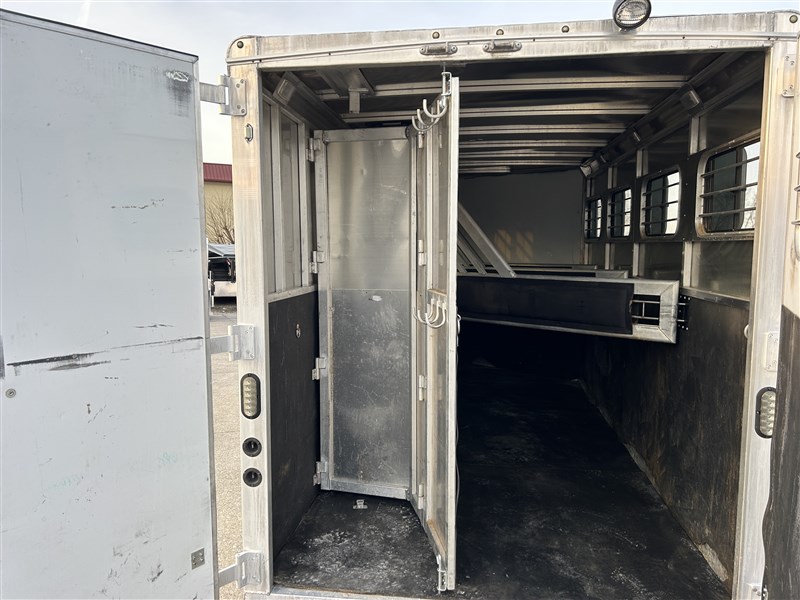 Trailer Photo 6