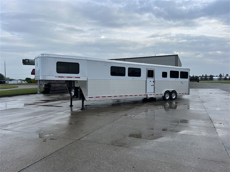 Trailer Photo 19