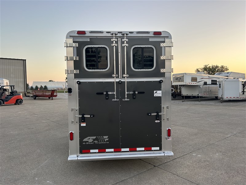 Trailer Photo 4