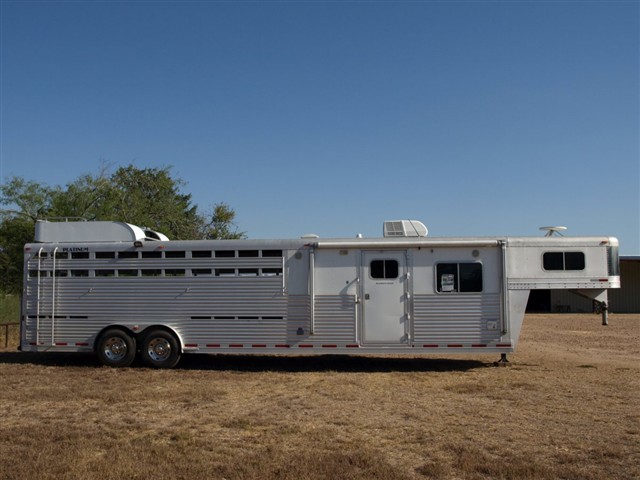 2008 Platinum 32'  stock 14lq  18stock
