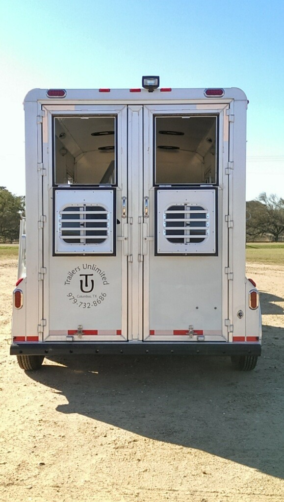 Trailer Photo 8