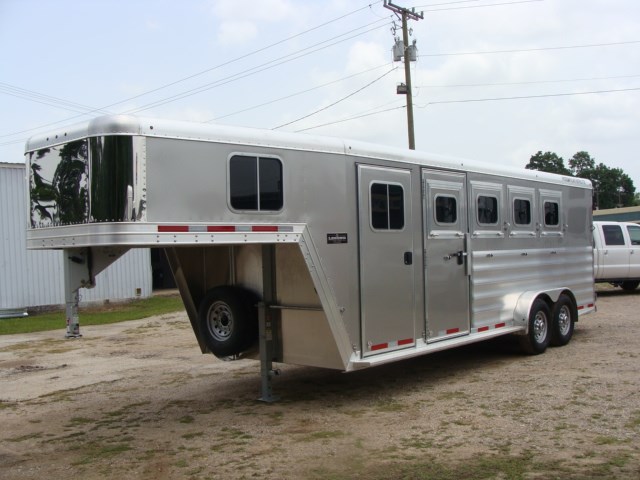 Trailer Photo 1
