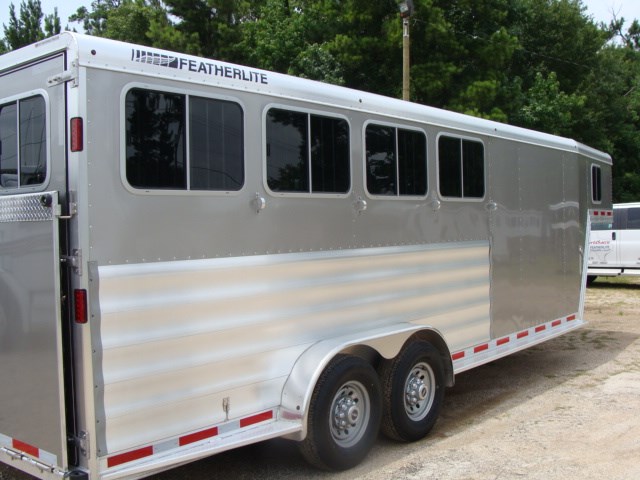 Trailer Photo 12