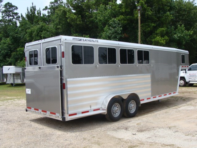 Trailer Photo 13