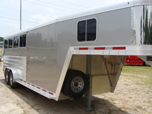 Trailer Photo 15