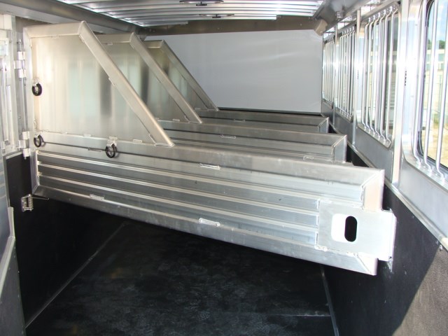 Trailer Photo 8