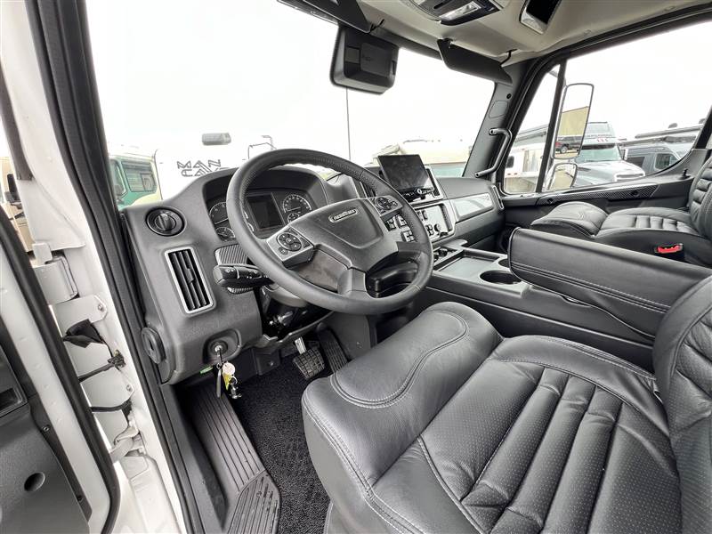 Truck Photo 5