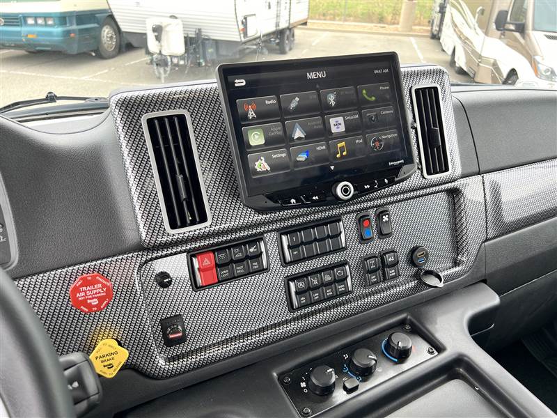 Truck Photo 8