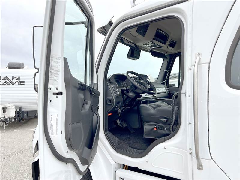 Truck Photo 3
